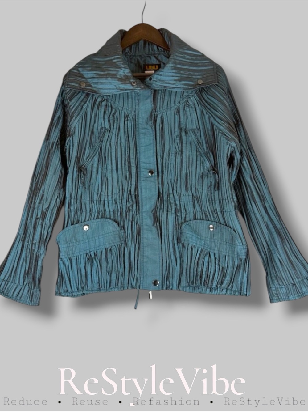 UBU Women's Size M Jacket Coat Crinkle Pleated Lined Shimmer Zipper Front